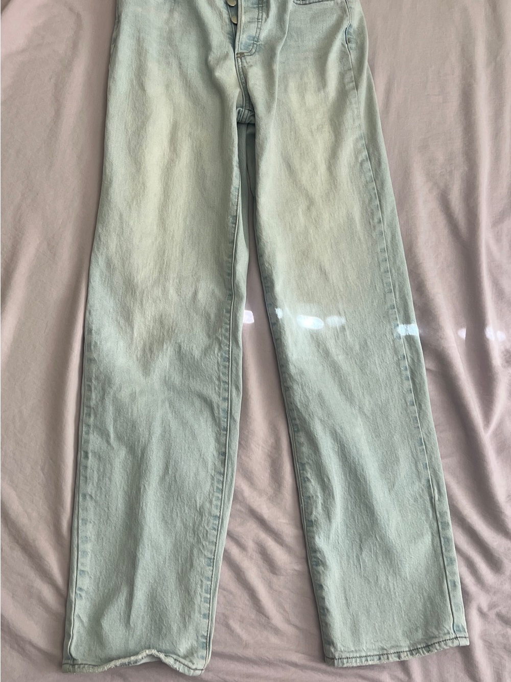 Universal Thread Women’s High-Rise 90s Straight Jeans Light Wash Size 4R